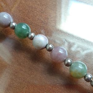 Beaded stone bracelet